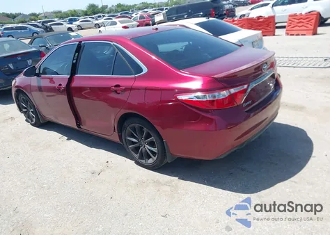 2015 Toyota Camry Xse z USA, uszkodzony, nr VIN 4T1BF1FK7FU926382